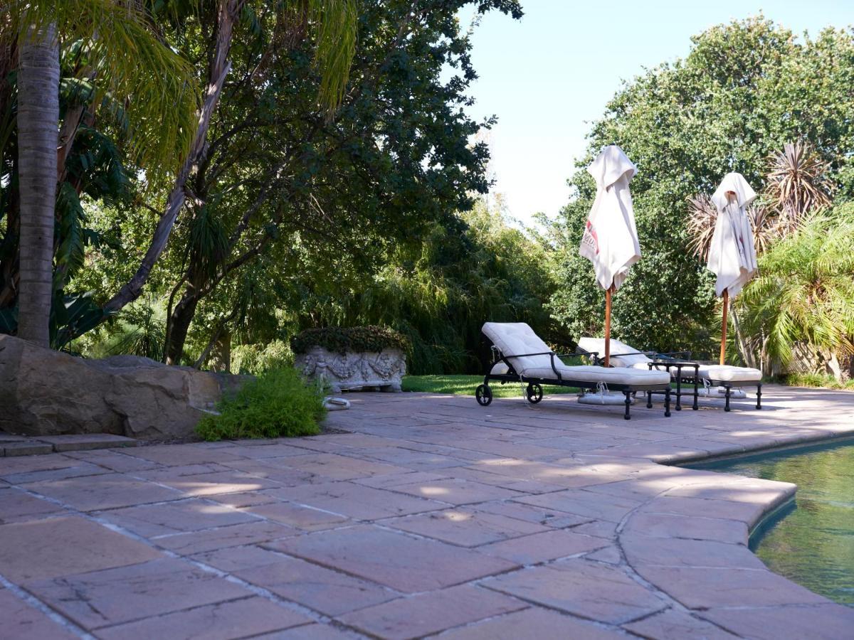 Ibis House Gasthuis 4*