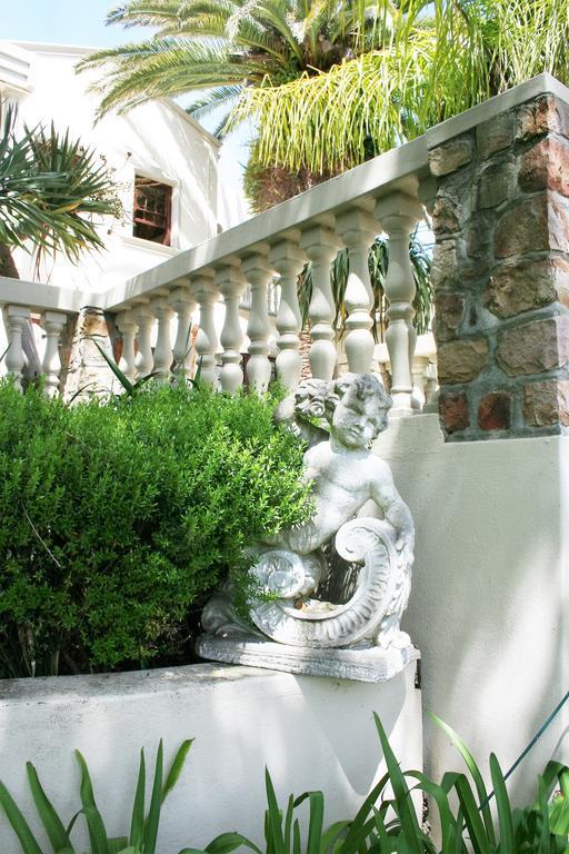 Gasthuis Ibis House 4*